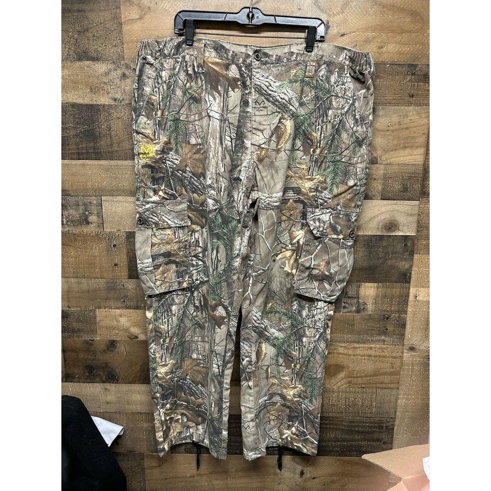 Realtree Men's Camouflage Cargo Pants Size XXL (44-46)